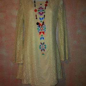 Womans Lace Native Type Dress